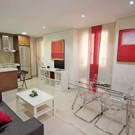 Suncity Flat Mitjana Apartament *
